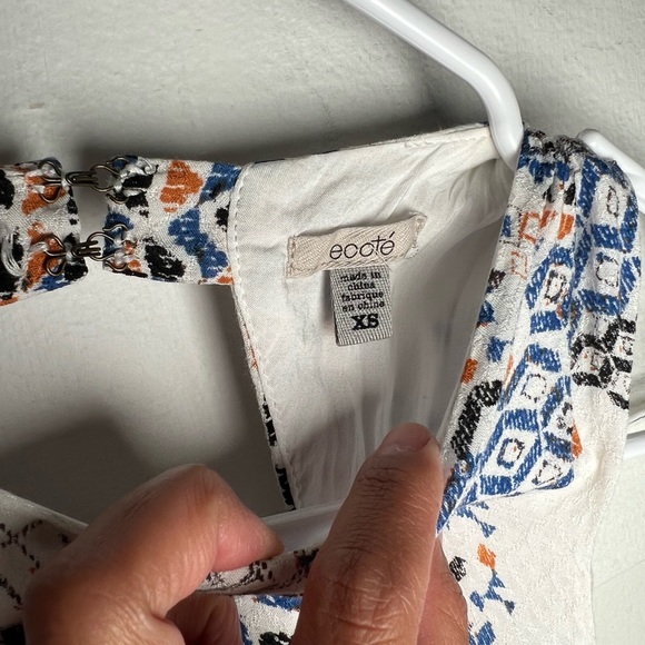 Ecoté white Aztec pattern dress. - Picture 5 of 5